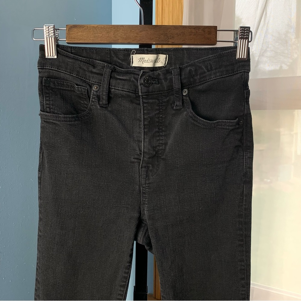 Madewell Black 9” High Rise Skinny Jeans - Picture 3 of 7